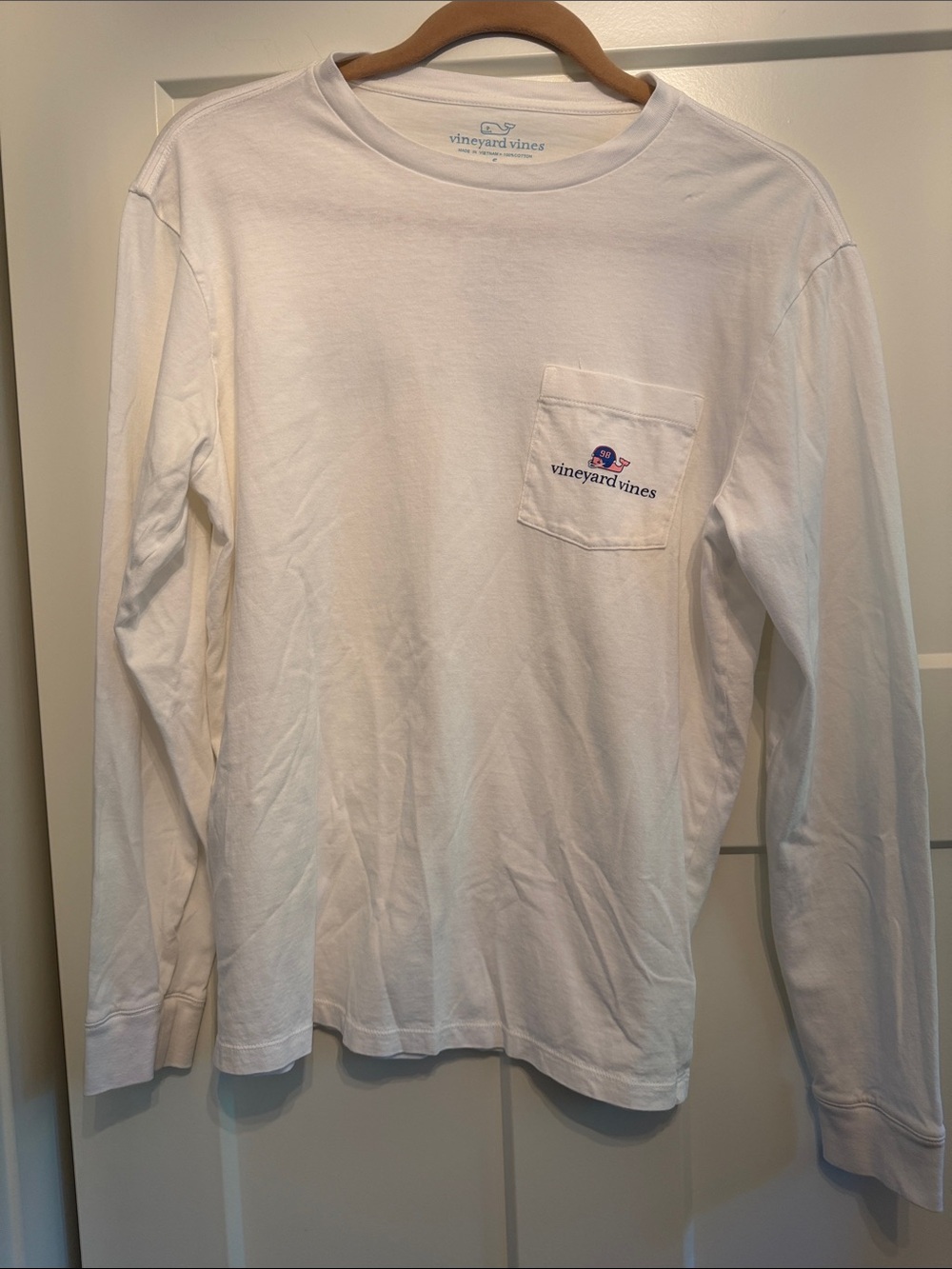 Vineyard Vines White Long Sleeve Pocket Shirt with Whale Logo